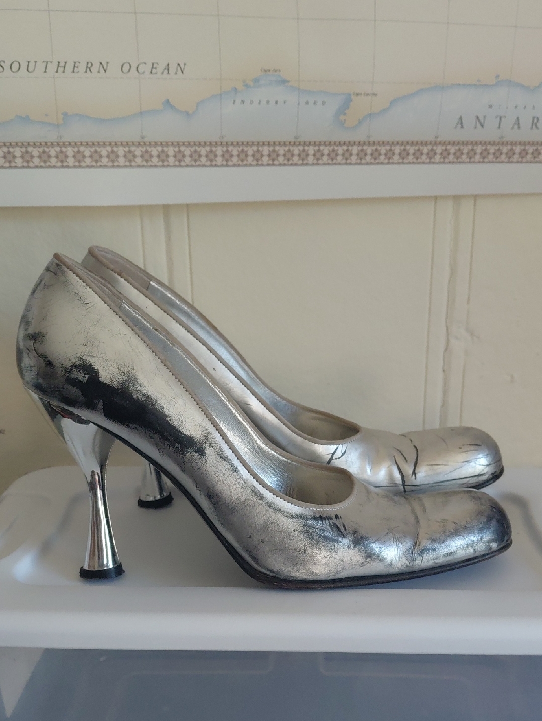 Dolce & Gabbana Distressed Metallic Silver Pumps